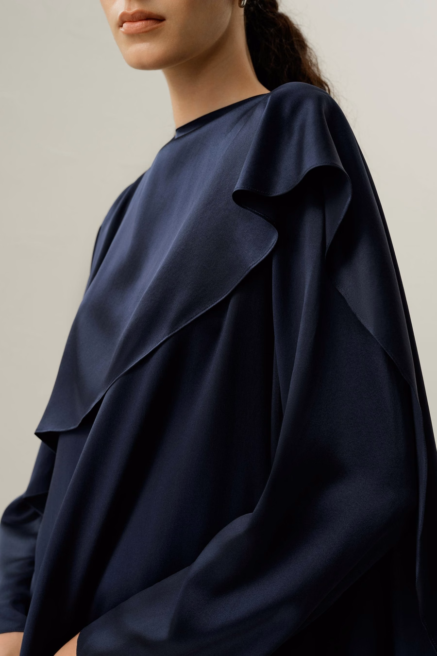 Robe Maxi Asymétrique en Soie Charmeuse