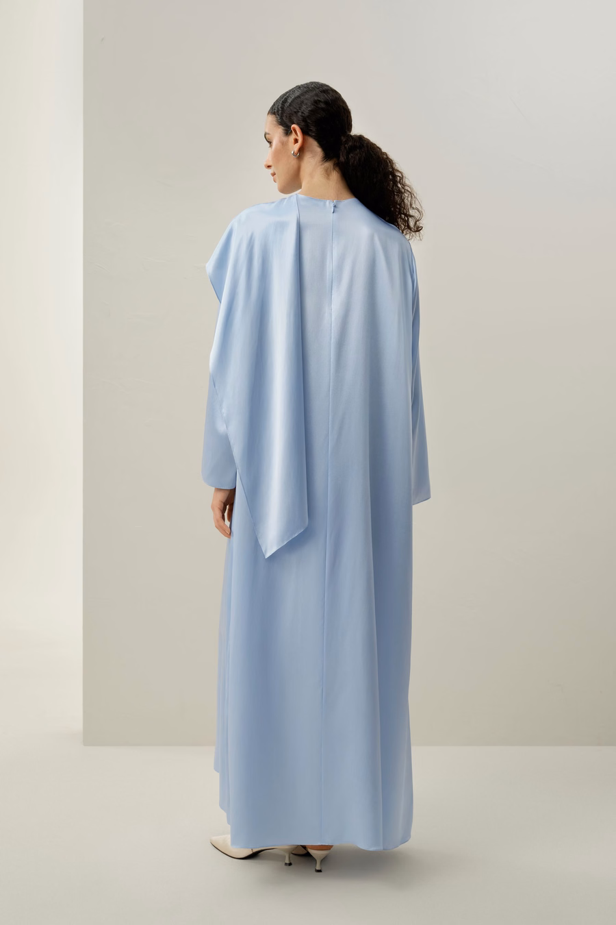 Robe Maxi Asymétrique en Soie Charmeuse