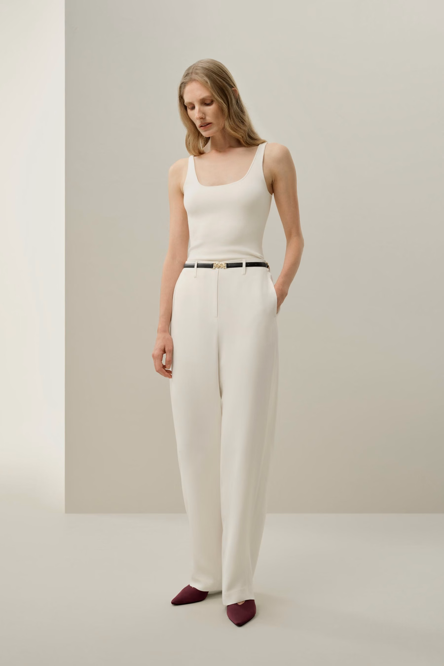 Pantalons en crépon de soie à couture courbée
