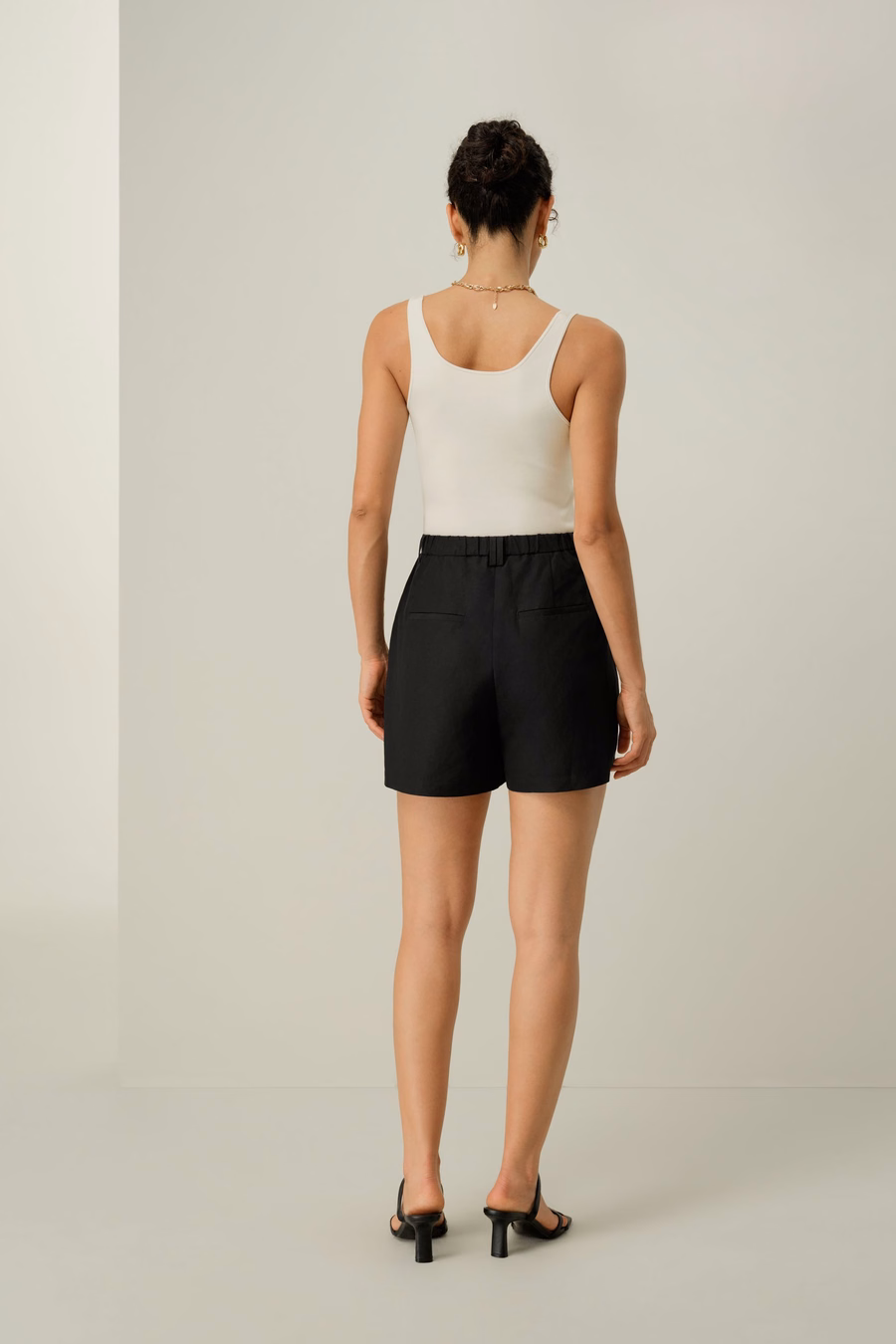 Shorts en soie et lin taille haute