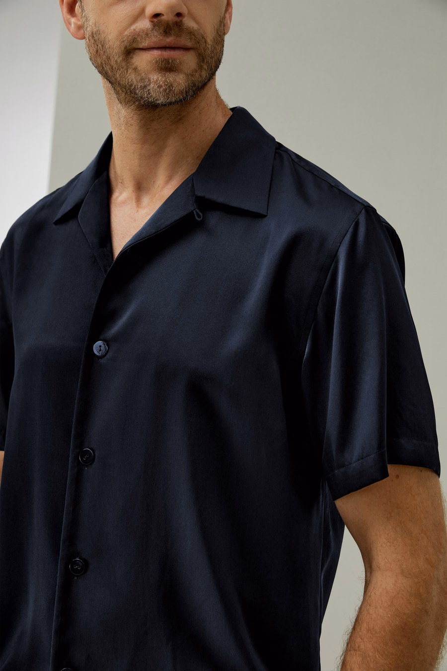 Chemise de camp en soie pour hommes