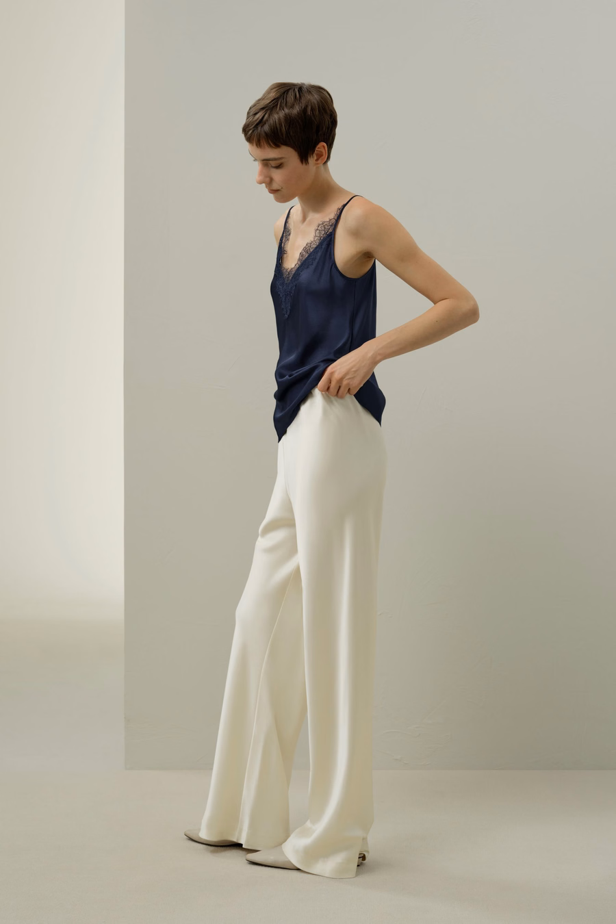 Camisole en soie avec dentelle