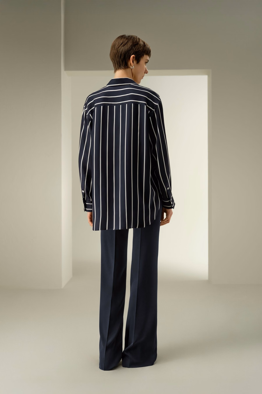 Chemise boutonnée en soie twill rayée
