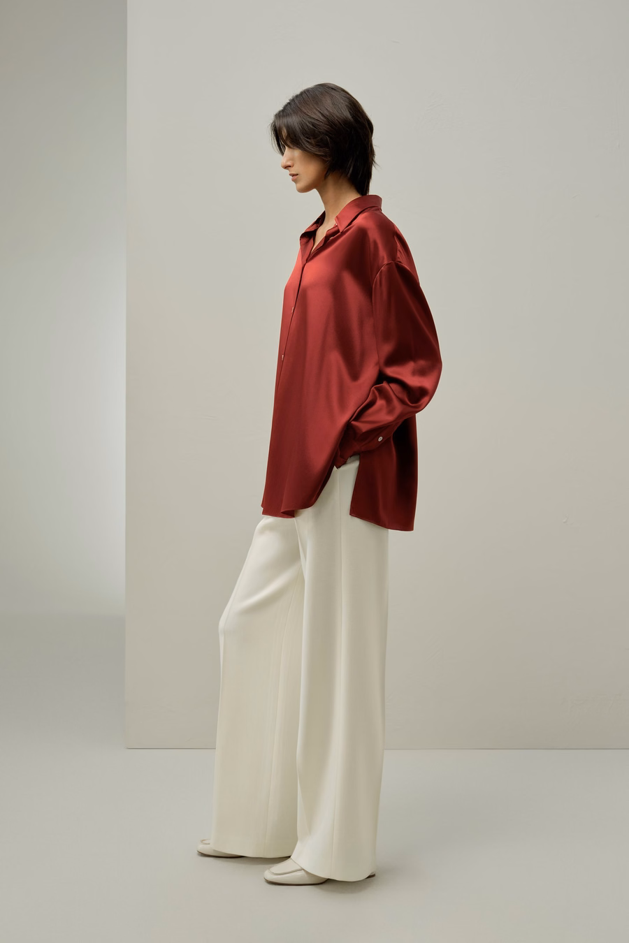 Chemise en soie oversize écarlate