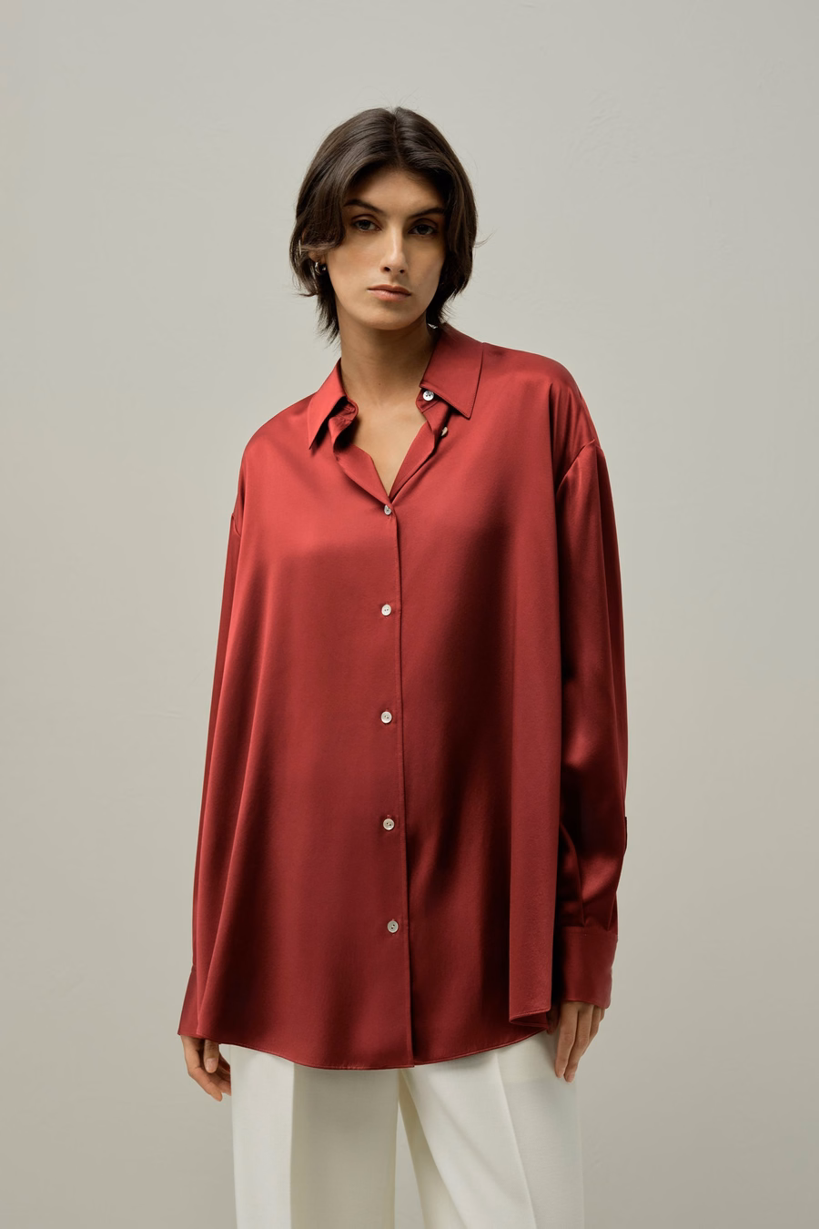 Chemise en soie oversize écarlate