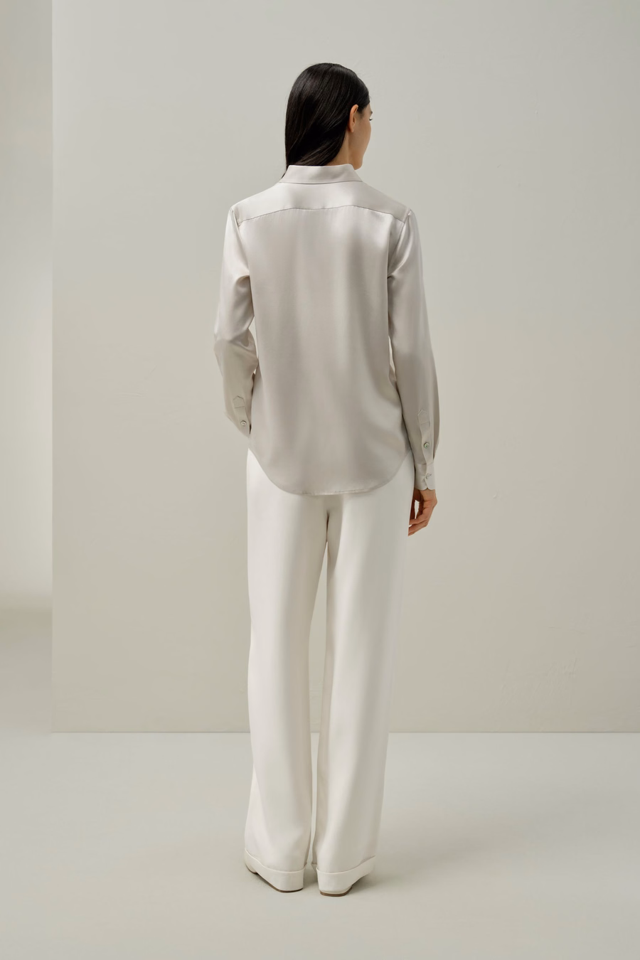 Chemise en Soie à Col Élargi