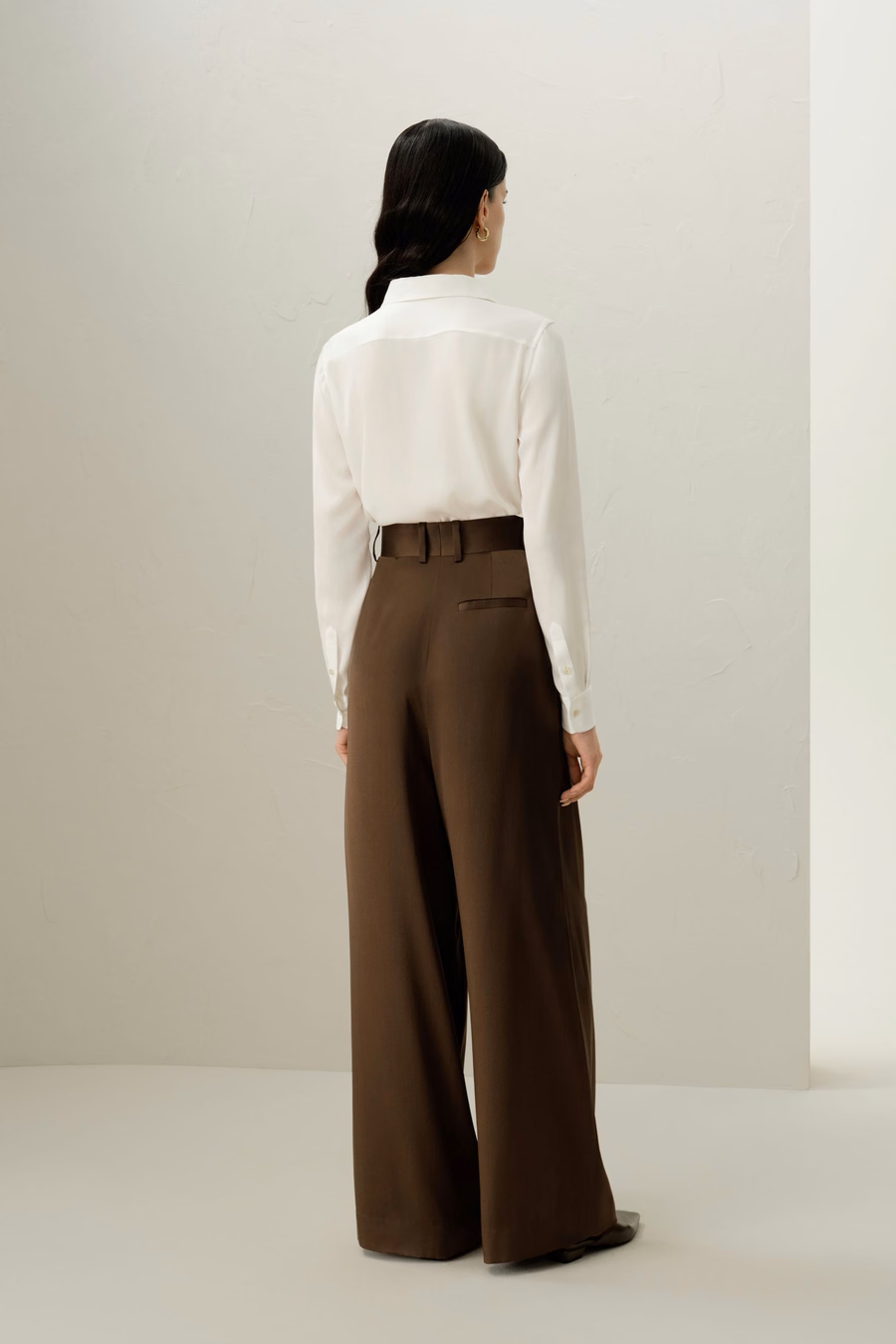 Chemise en Soie à Col Élargi