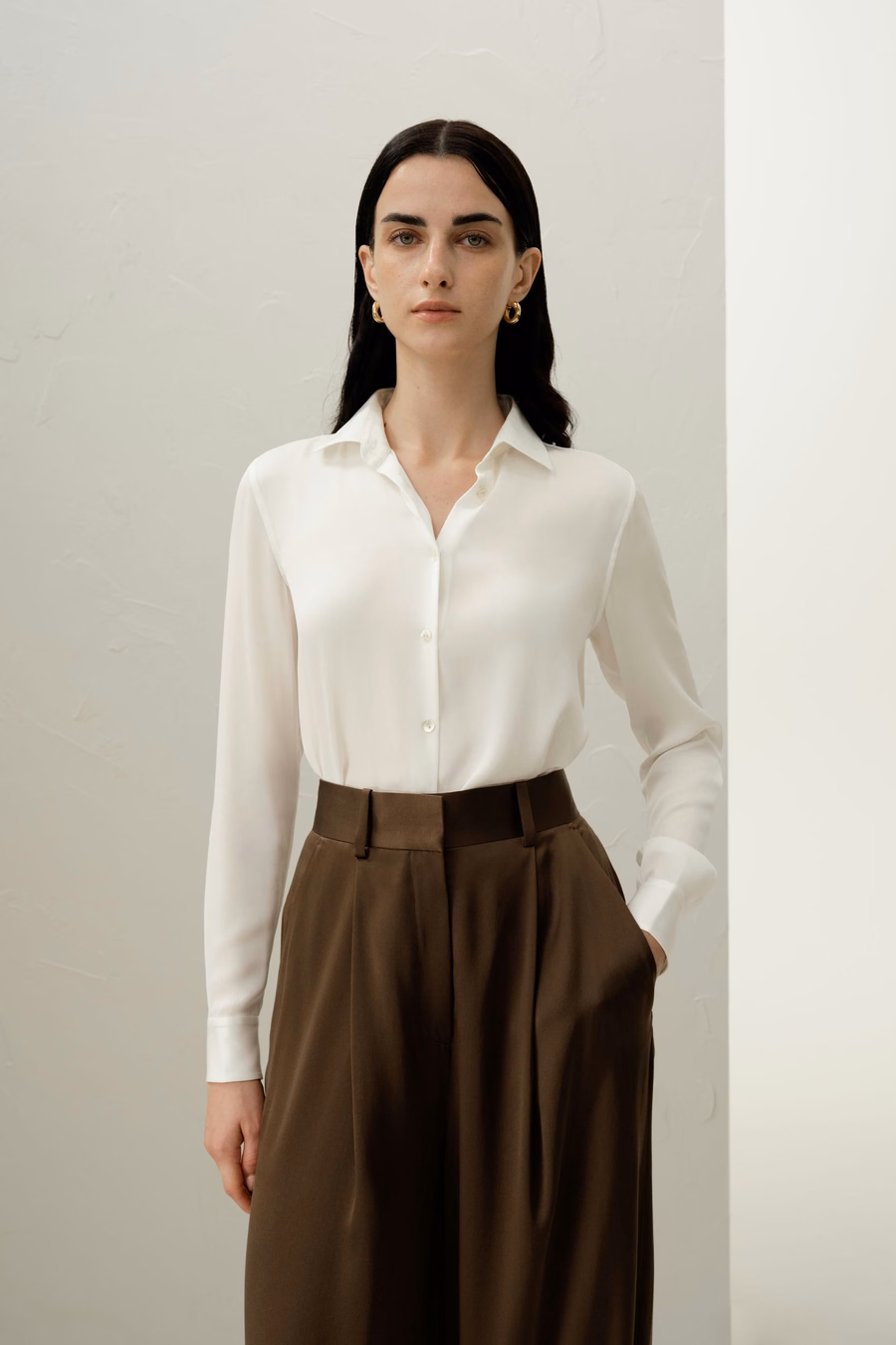 Chemise en Soie à Col Élargi