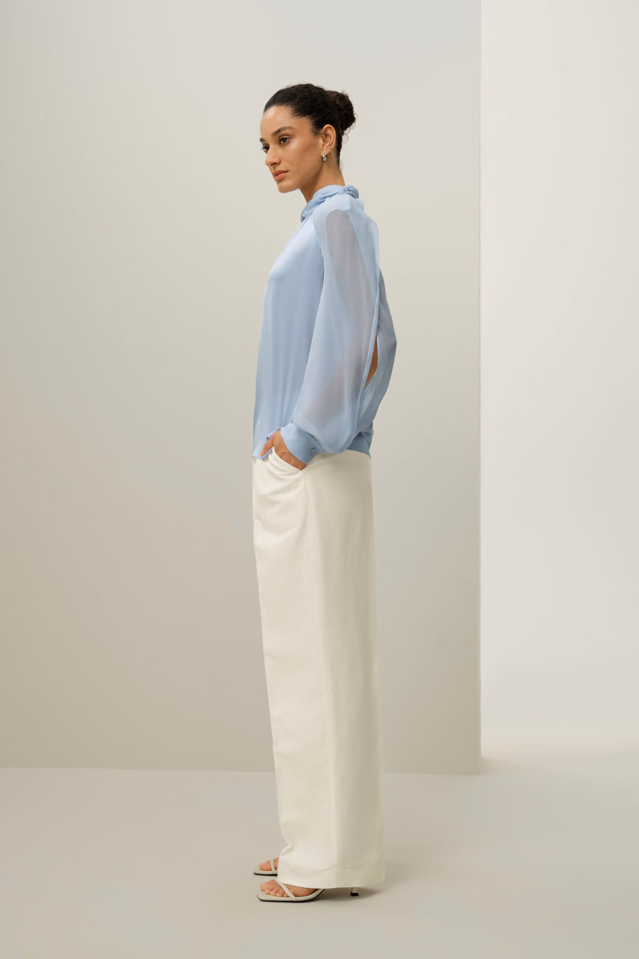 Blouse à manches lanternes et fente sur le côté