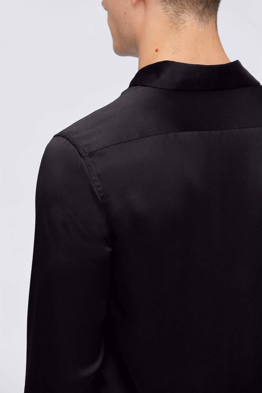 Chemise de base en soie de mûrier pour hommes