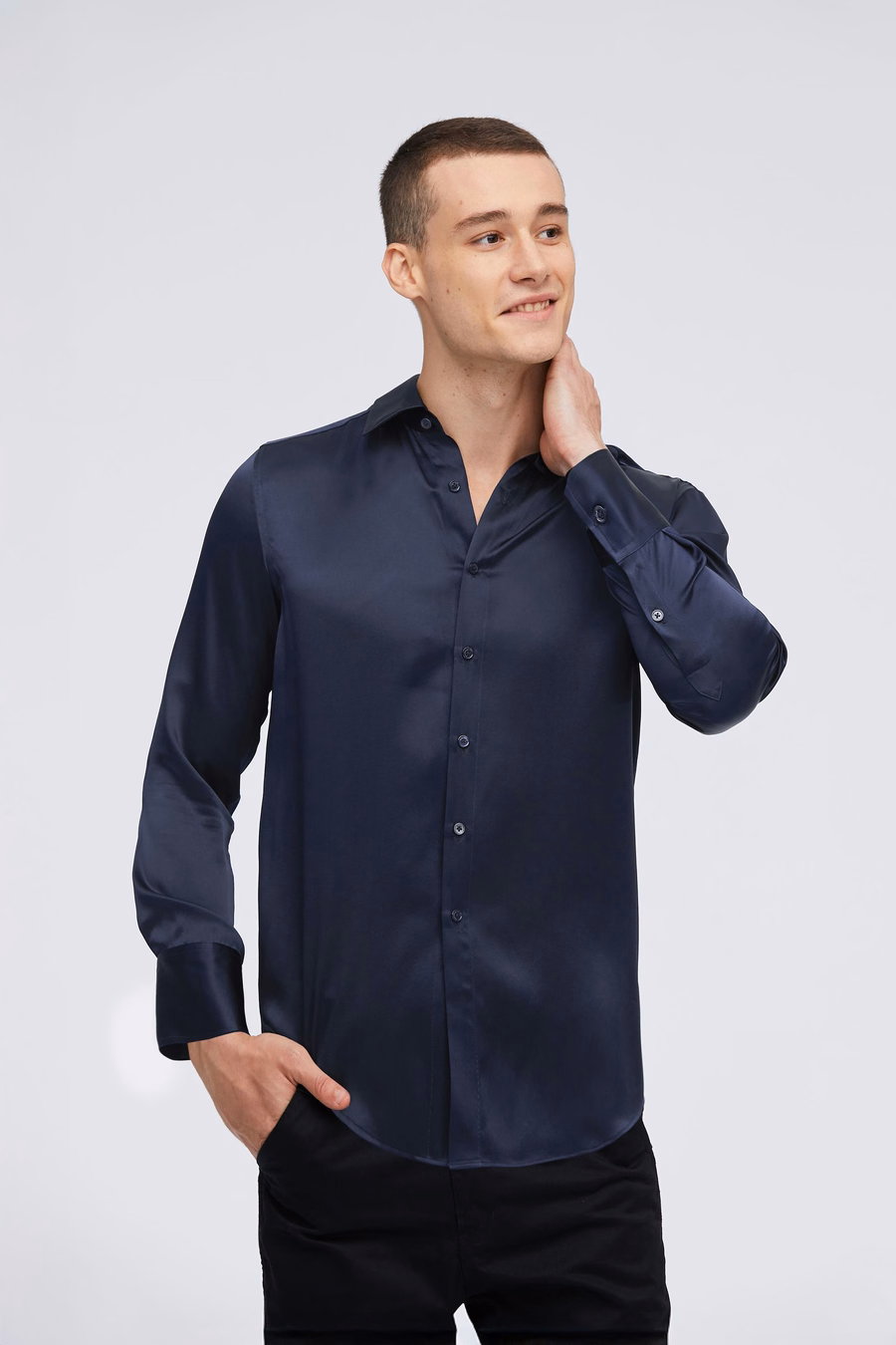 Chemise de base en soie de mûrier pour hommes