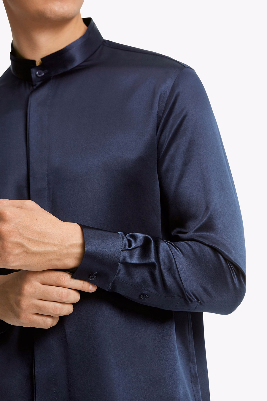 Chemise en soie pour hommes à patte dissimulée classique