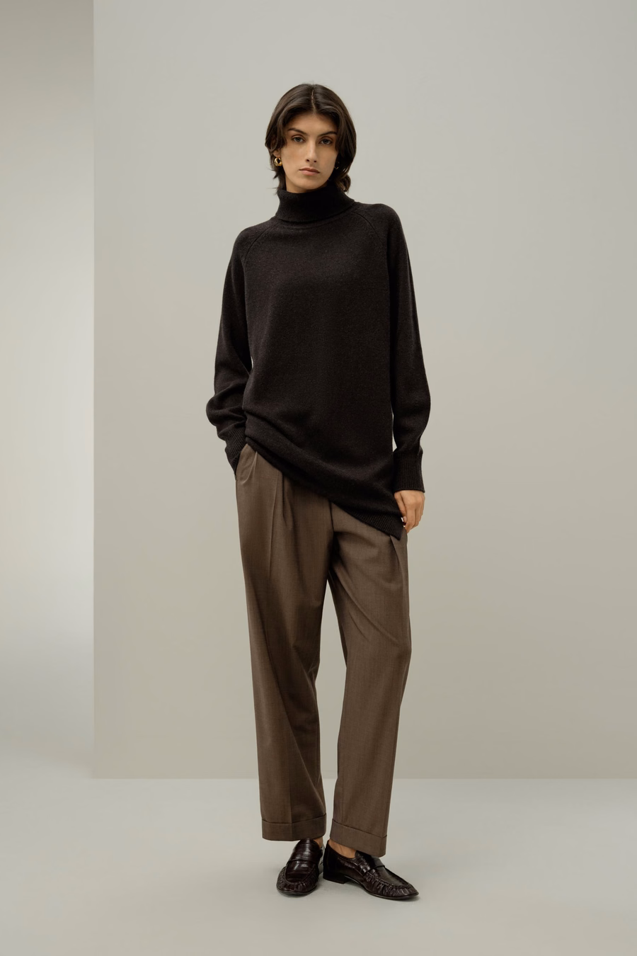 Robe-pull en laine-cashmere à col roulé
