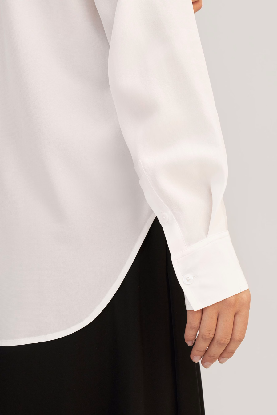 Chemise en soie oversize à épaules tombantes