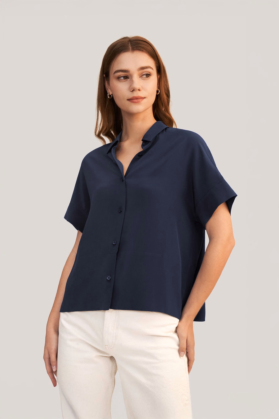 T-shirt en soie à manches courtes décontracté et ample