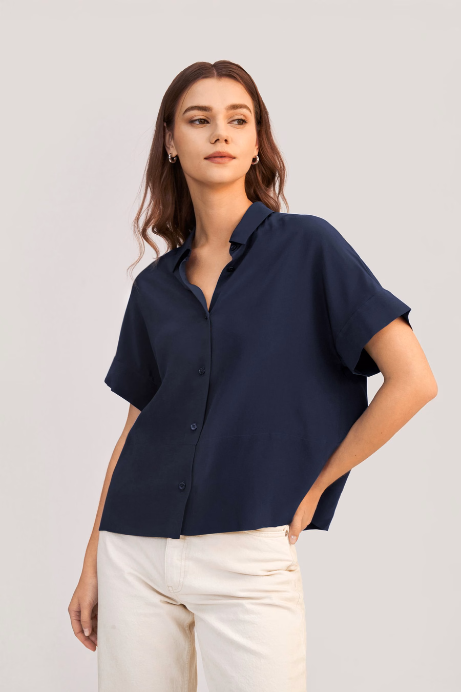 T-shirt en soie à manches courtes décontracté et ample