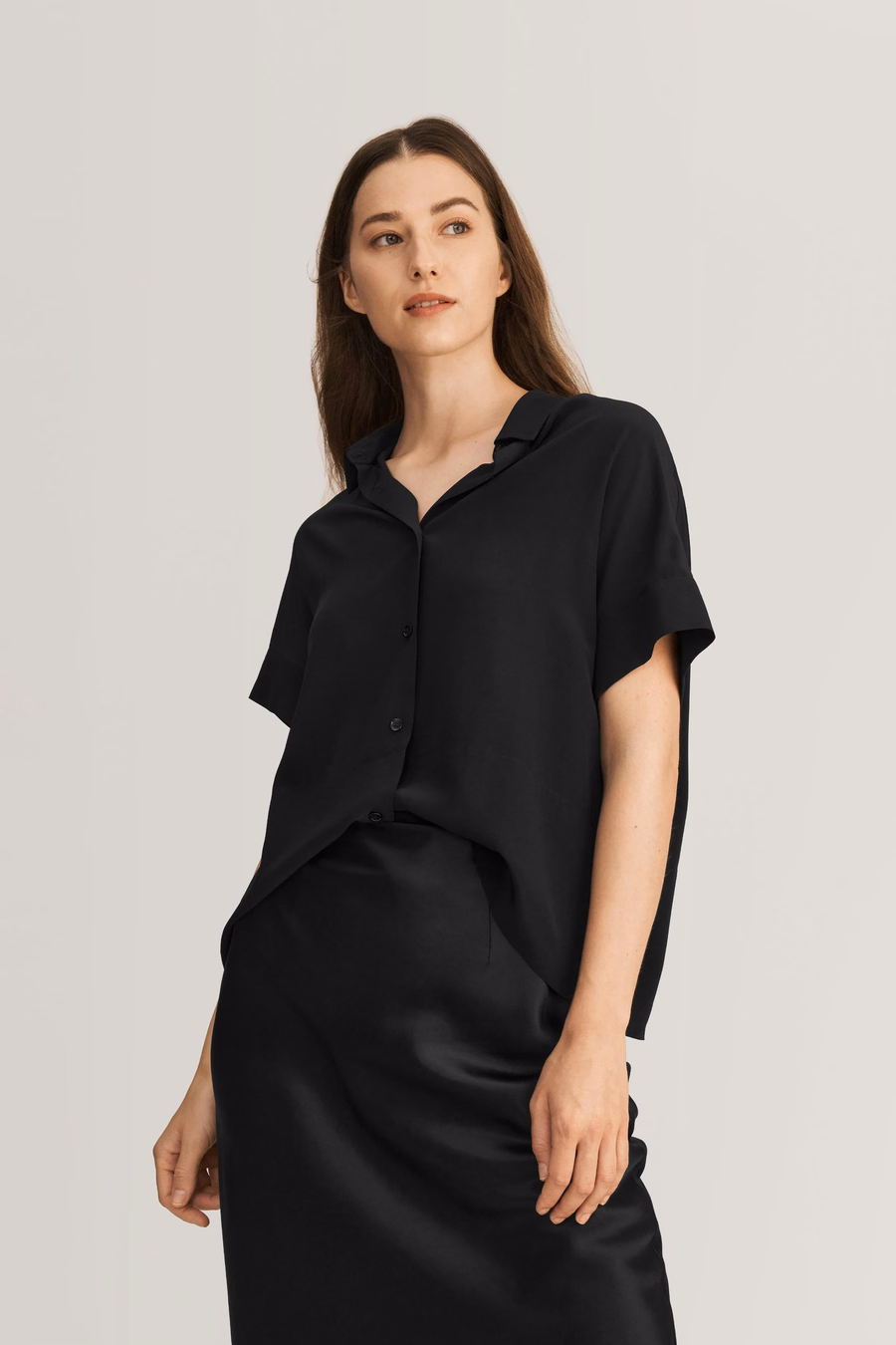 T-shirt en soie à manches courtes décontracté et ample