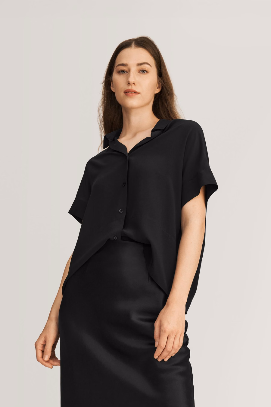 T-shirt en soie à manches courtes décontracté et ample