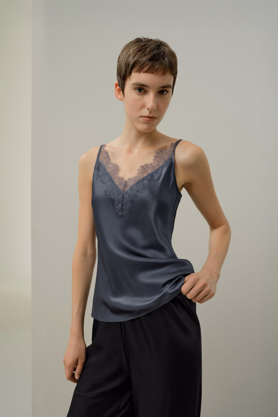 Camisole en soie avec dentelle