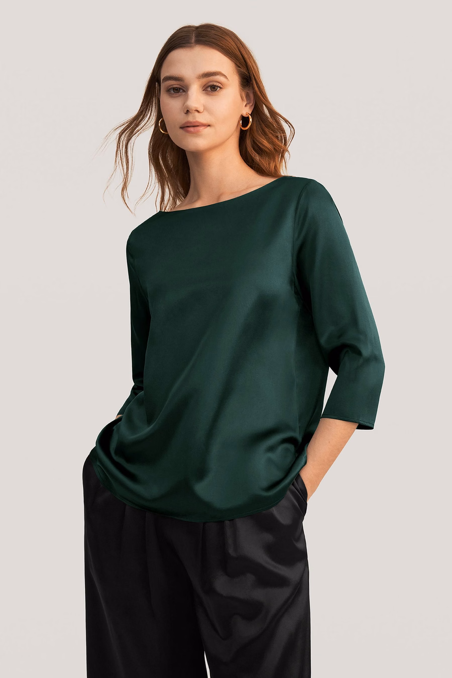 Blouse en soie à col bateau à manches 3/4