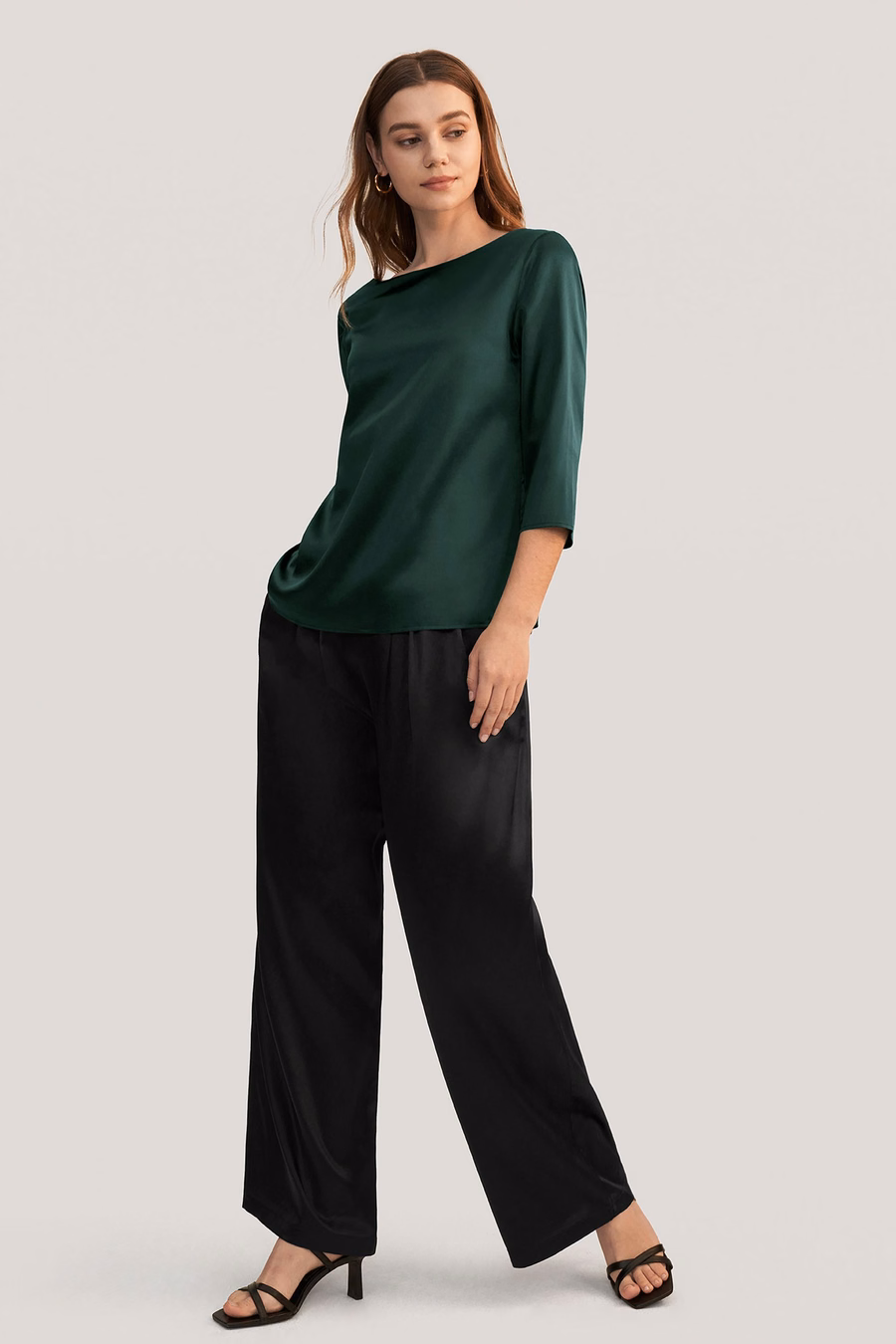 Blouse en soie à col bateau à manches 3/4