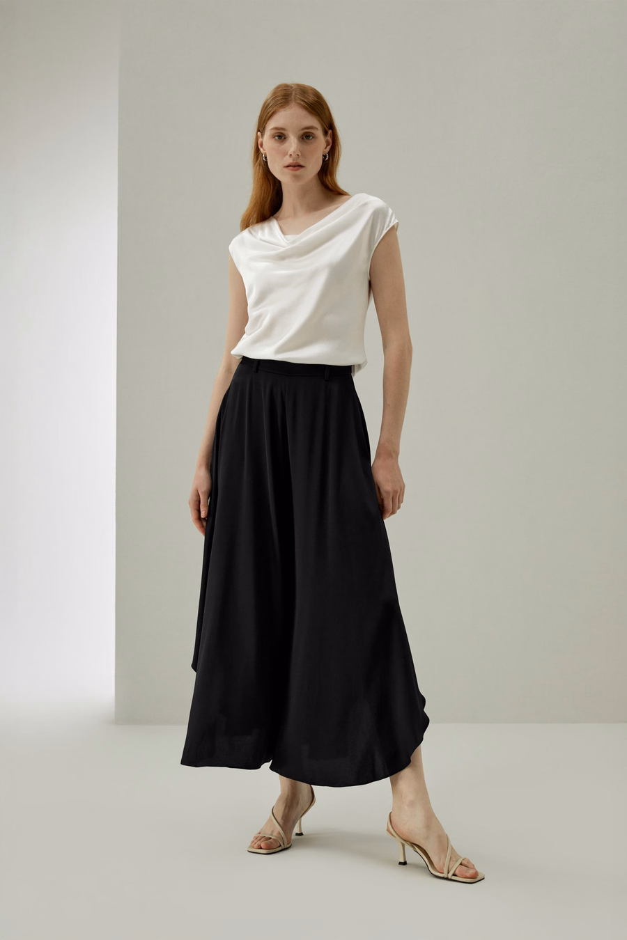 Pantalons en soie à jambes larges