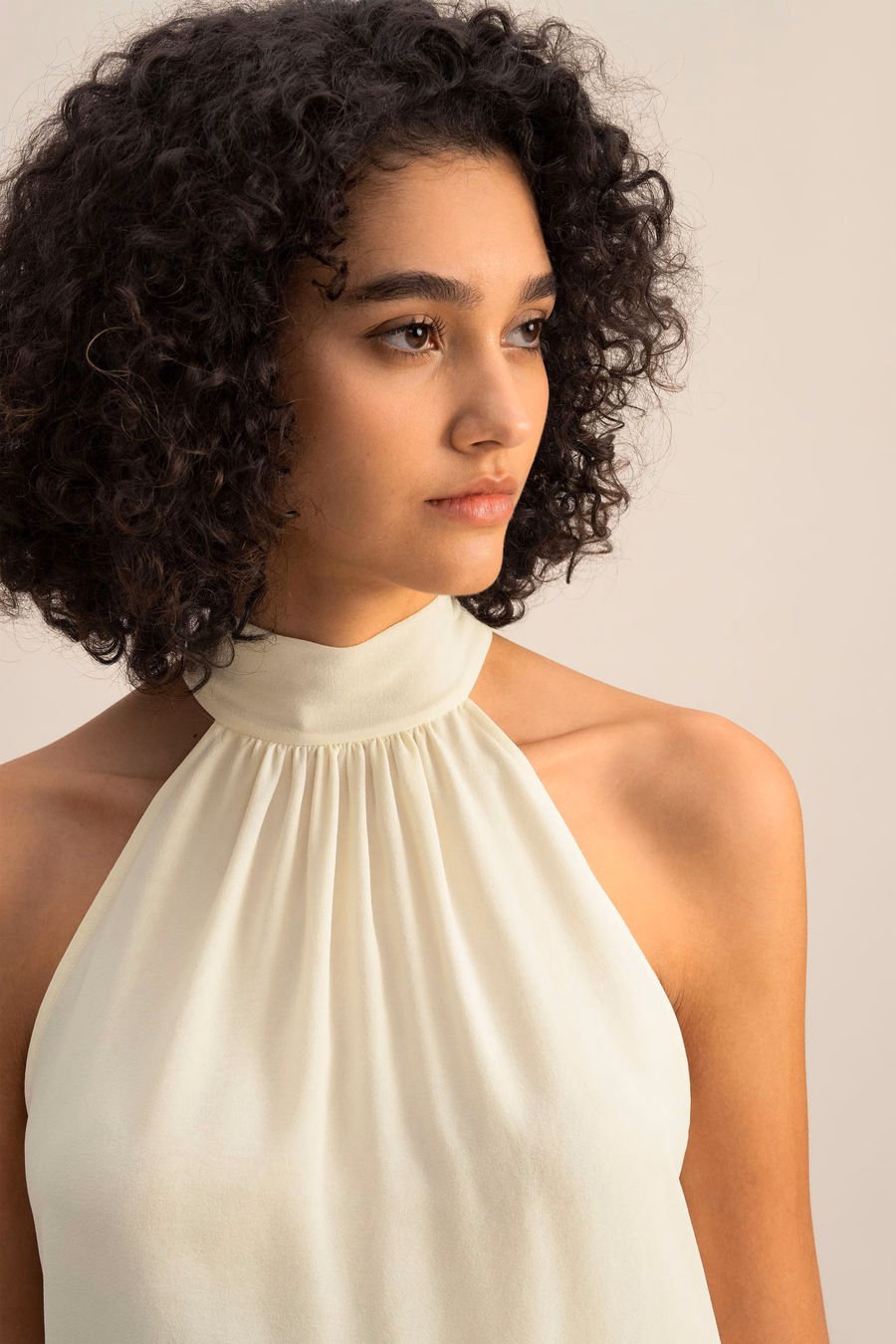 Haut à col halter en georgette de soie