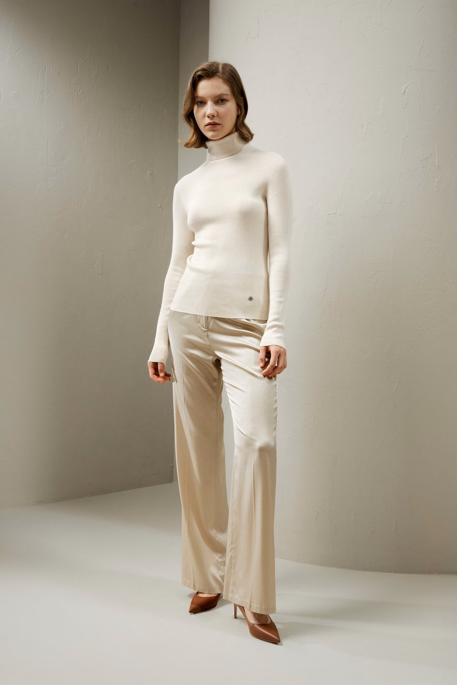 Pull à col roulé en mélange de soie et cachemire sans couture