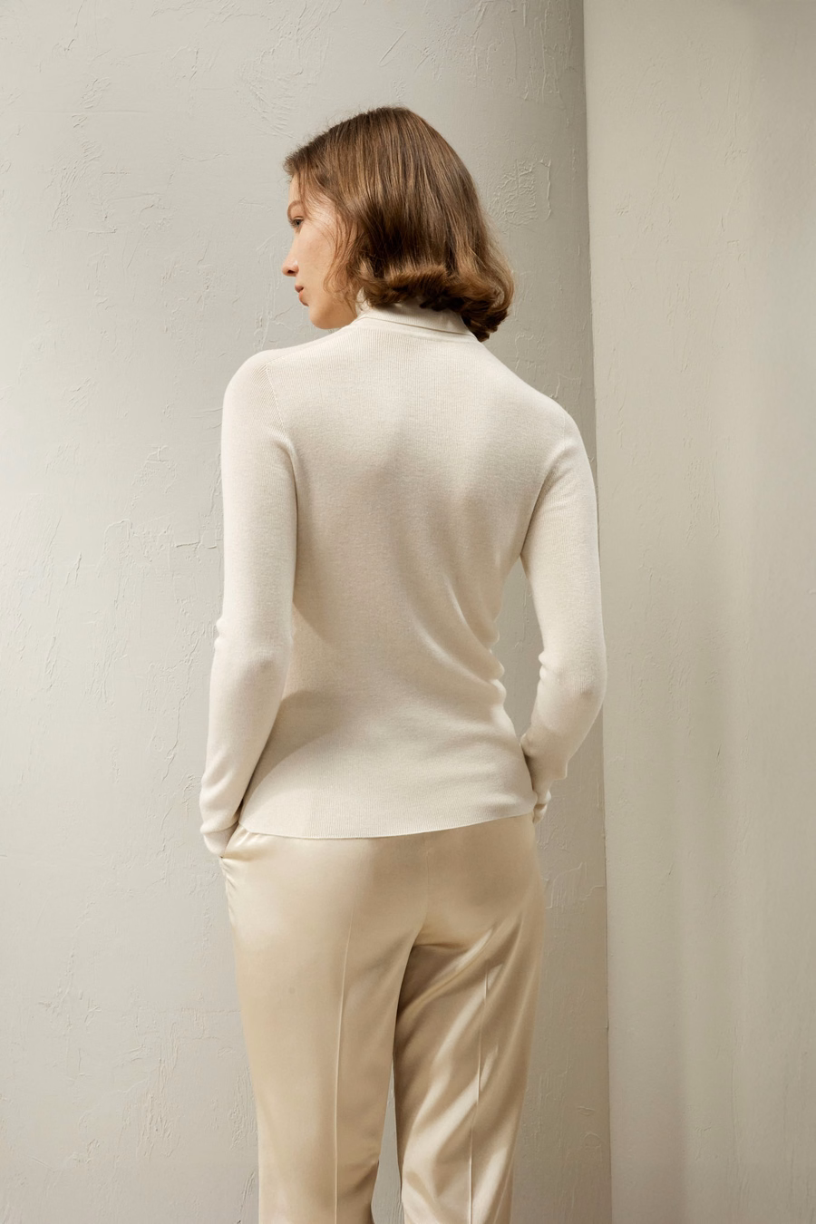 Pull à col roulé en mélange de soie et cachemire sans couture