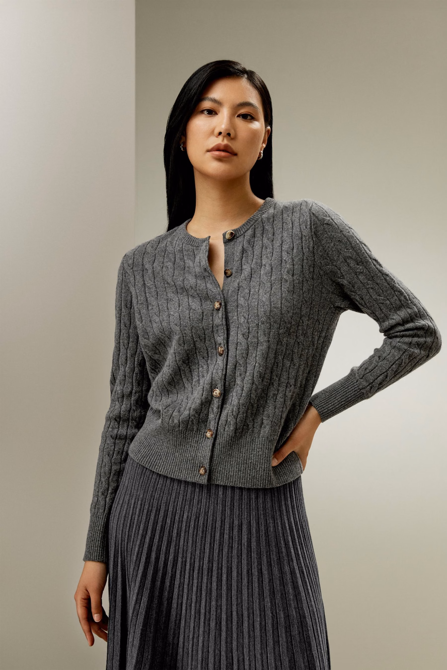 Cardigan en cachemire à torsades pour bébé