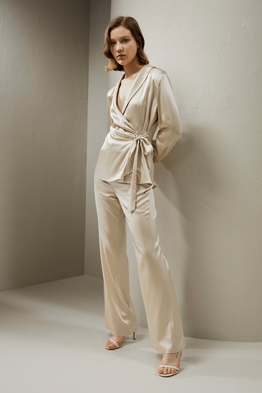 Veste à nouer à la taille en soie