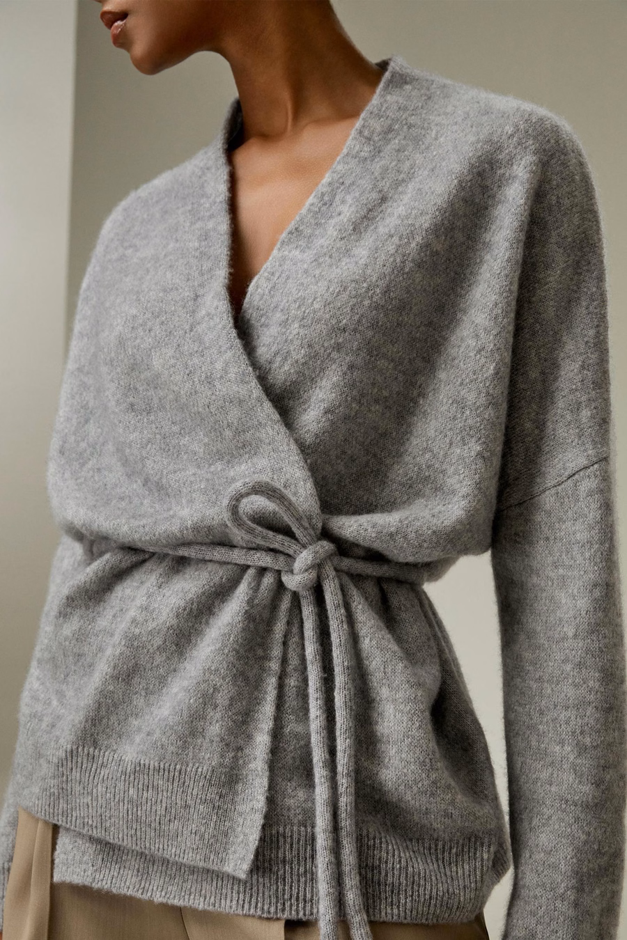 Cardigan en tricot avec enveloppe
