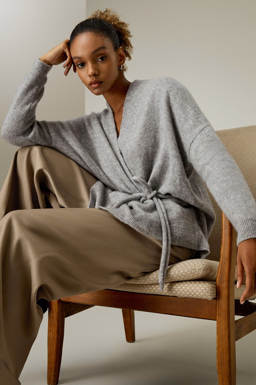Cardigan en tricot avec enveloppe