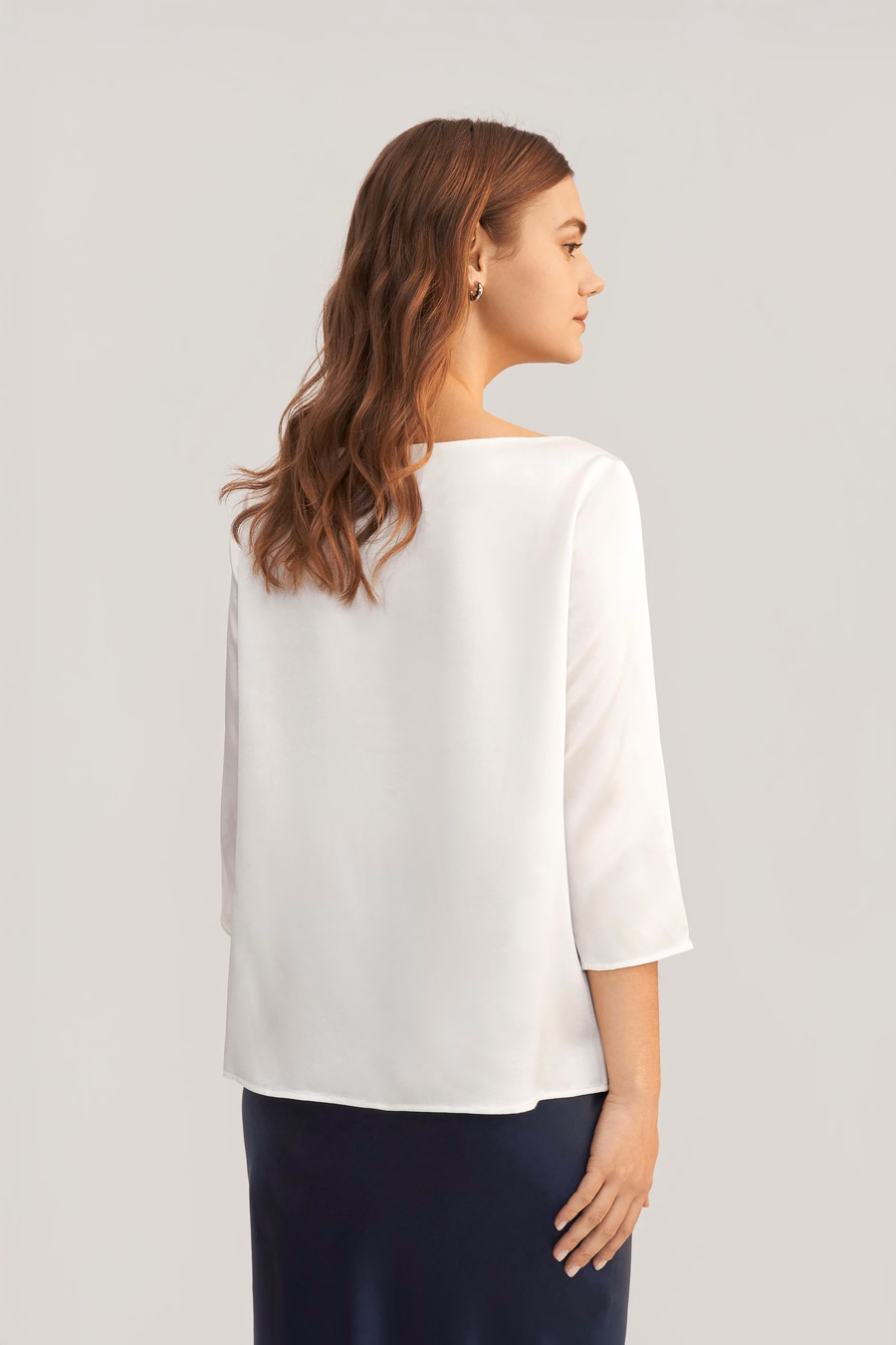 Blouse en soie à col bateau à manches 3/4