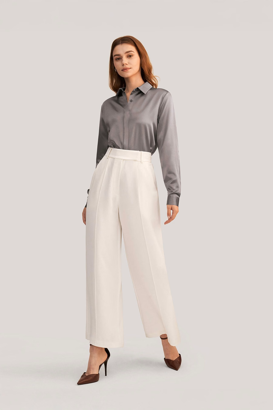 Chemise en soie à patte dissimulée