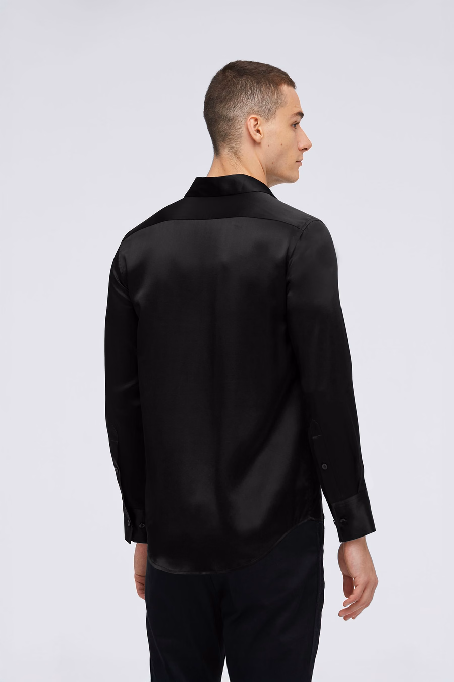 Chemise de base en soie de mûrier pour hommes