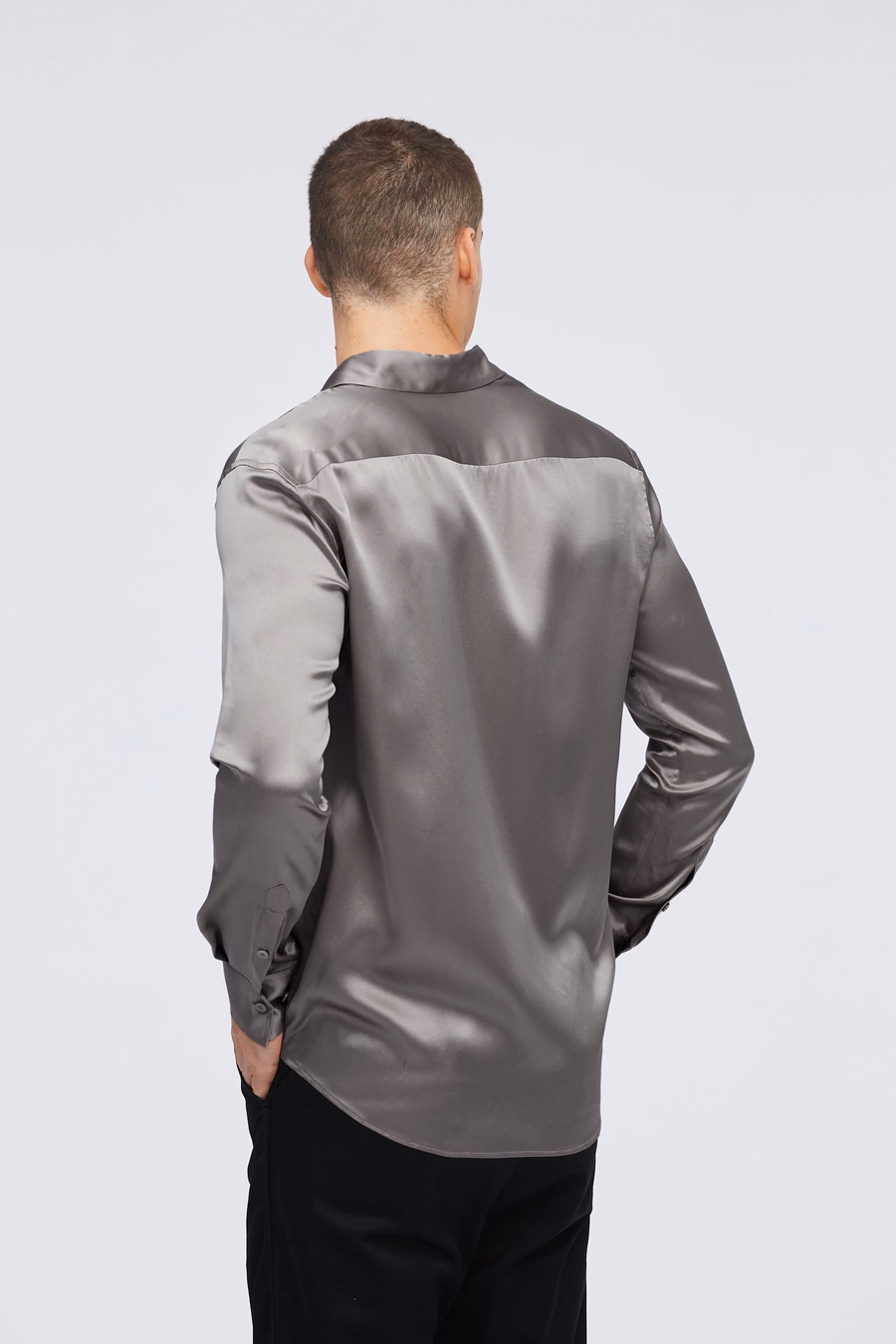 Chemise de base en soie de mûrier pour hommes