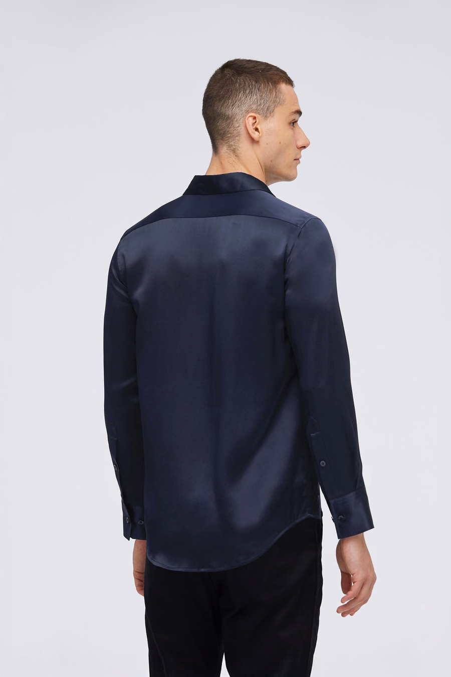 Chemise de base en soie de mûrier pour hommes