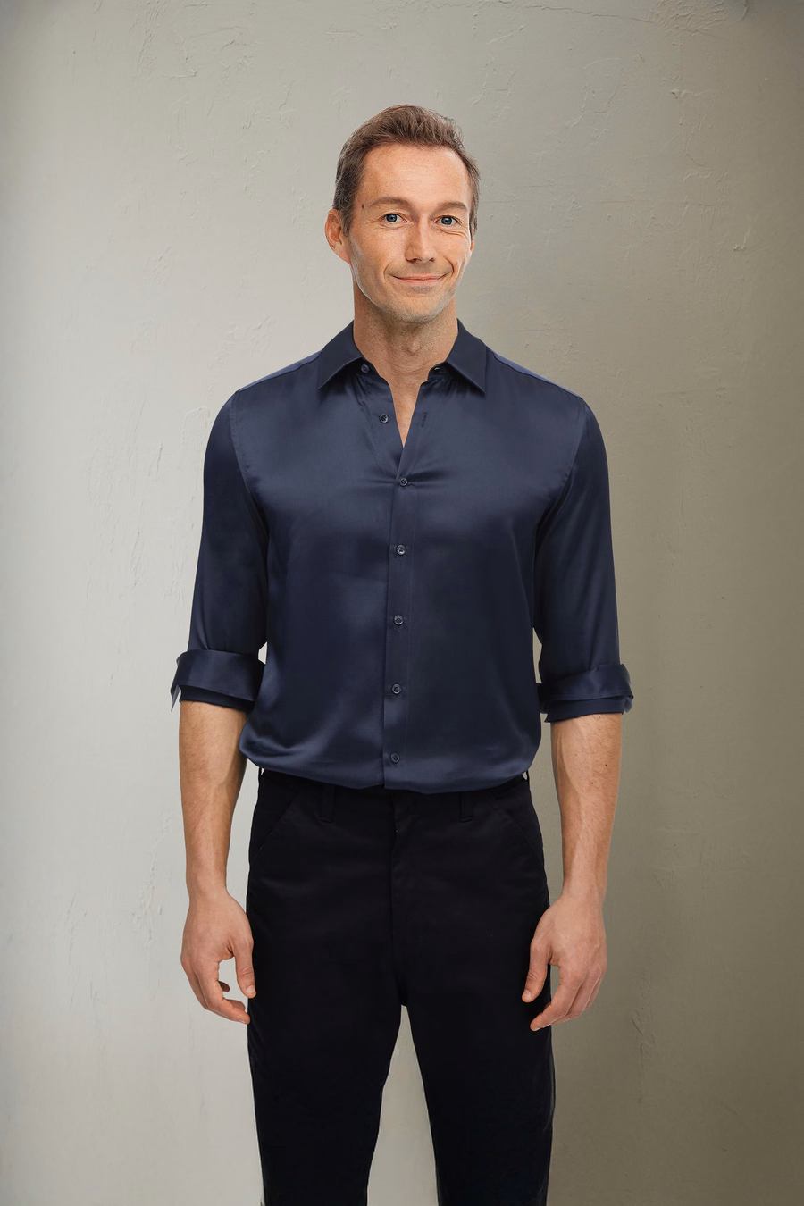 Chemise de base en soie de mûrier pour hommes