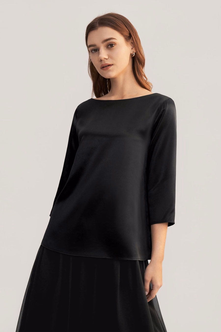 Blouse en soie à col bateau à manches 3/4