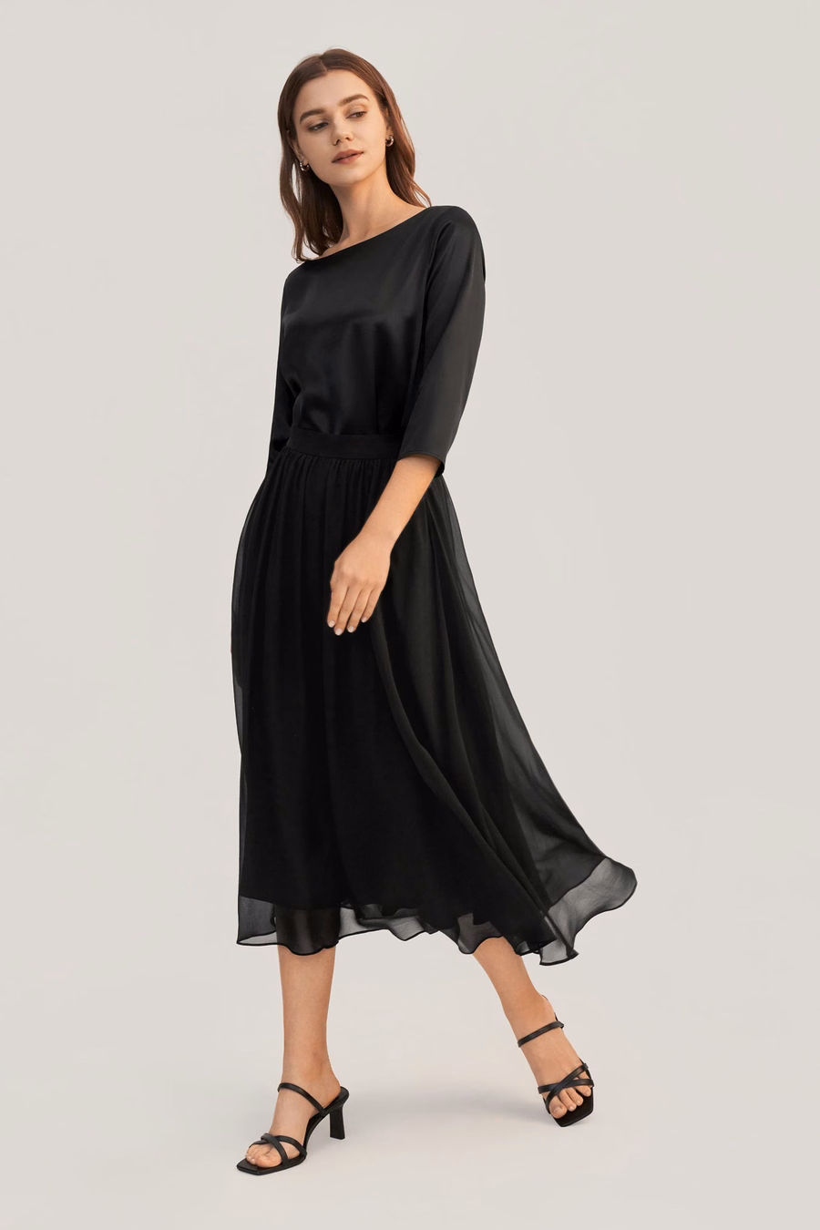Blouse en soie à col bateau à manches 3/4