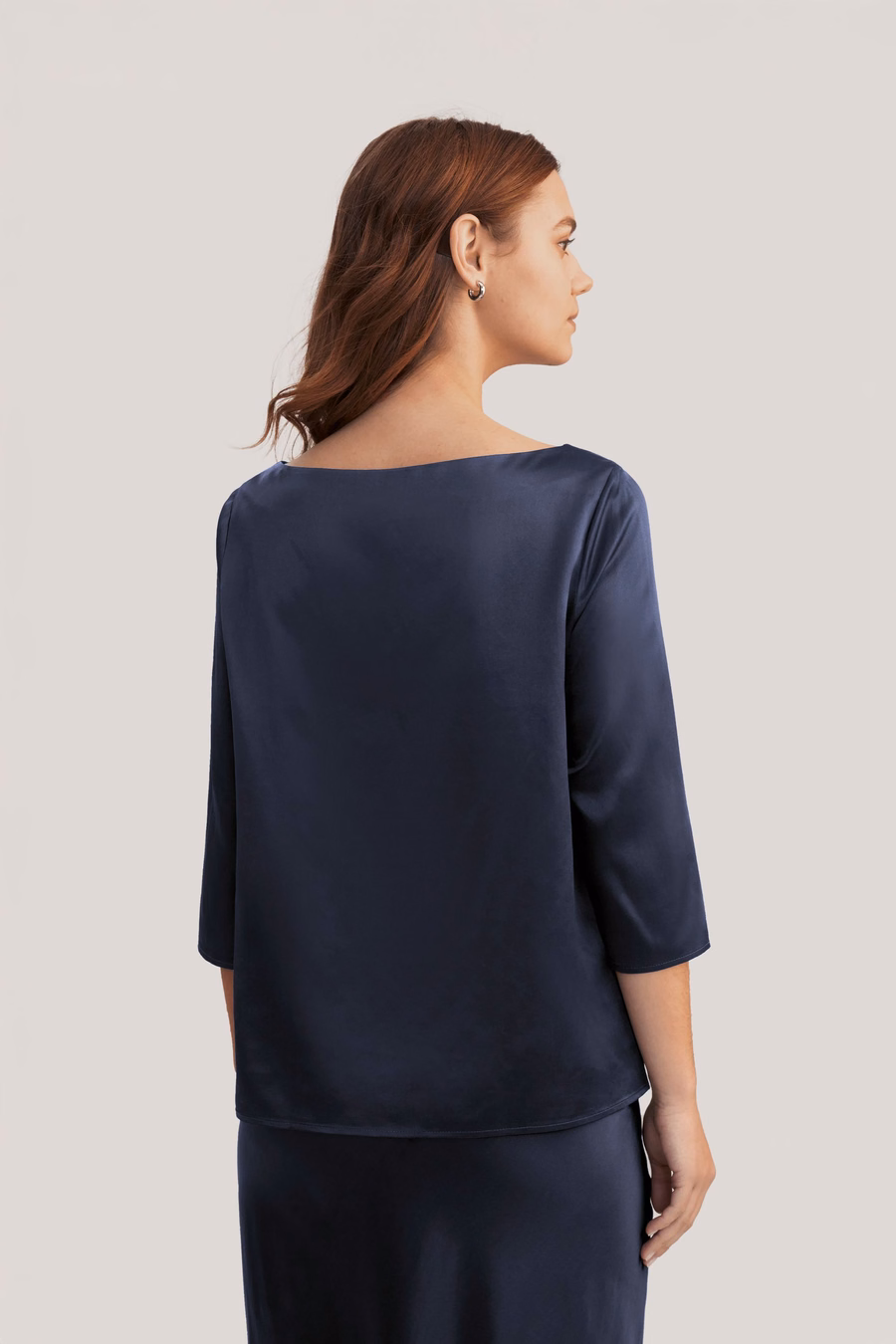 Blouse en soie à col bateau à manches 3/4