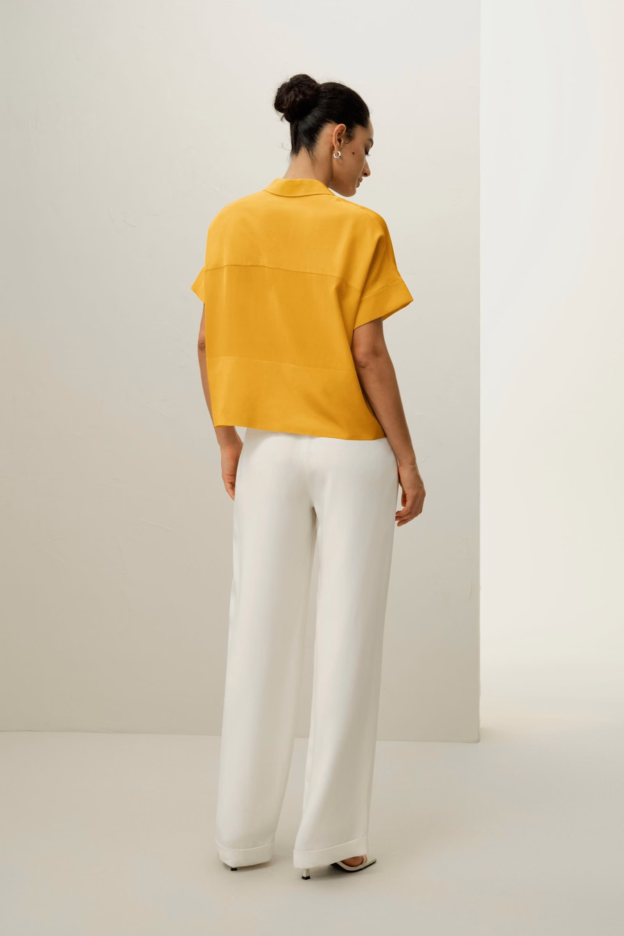 T-shirt en soie à manches courtes décontracté et ample