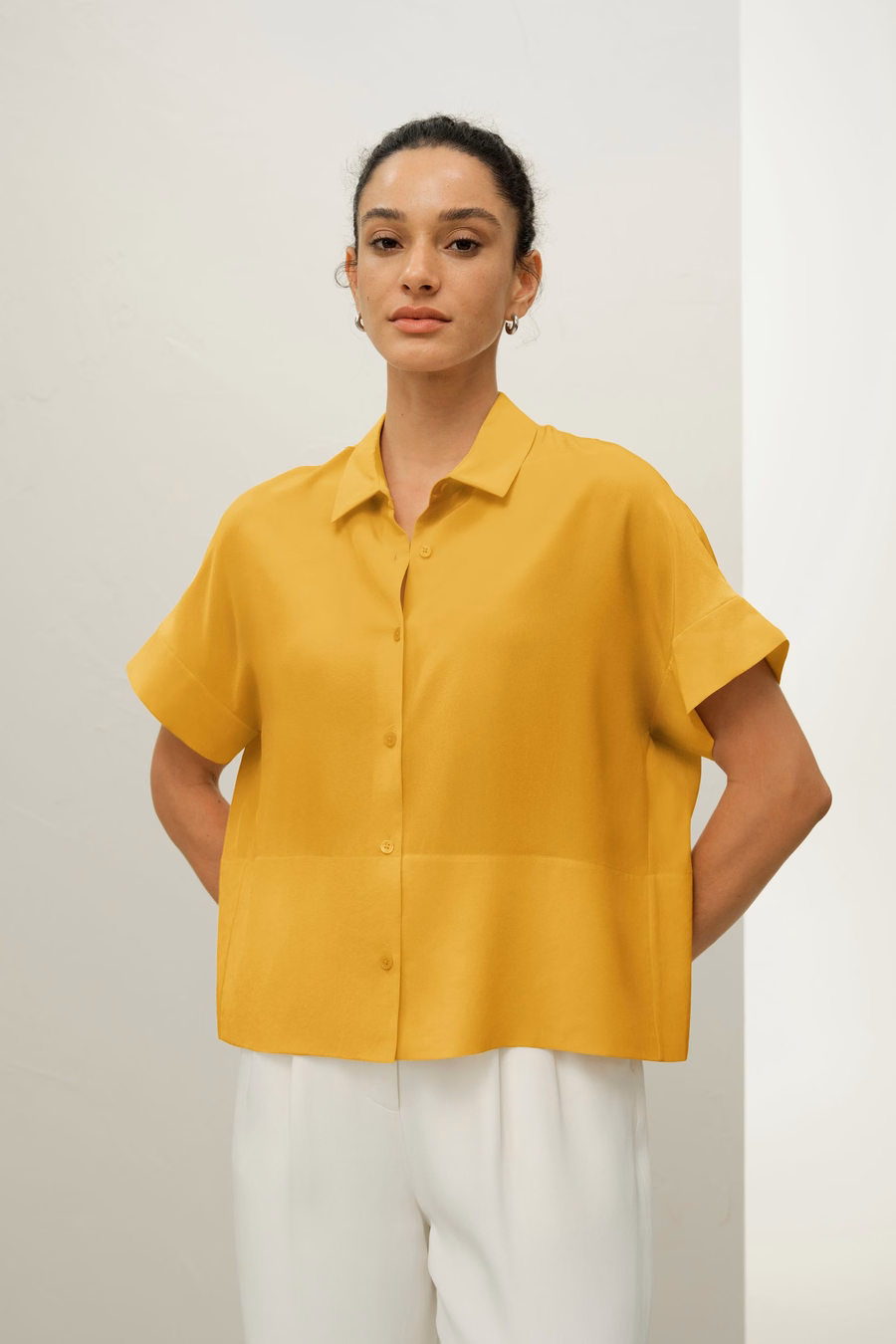 T-shirt en soie à manches courtes décontracté et ample