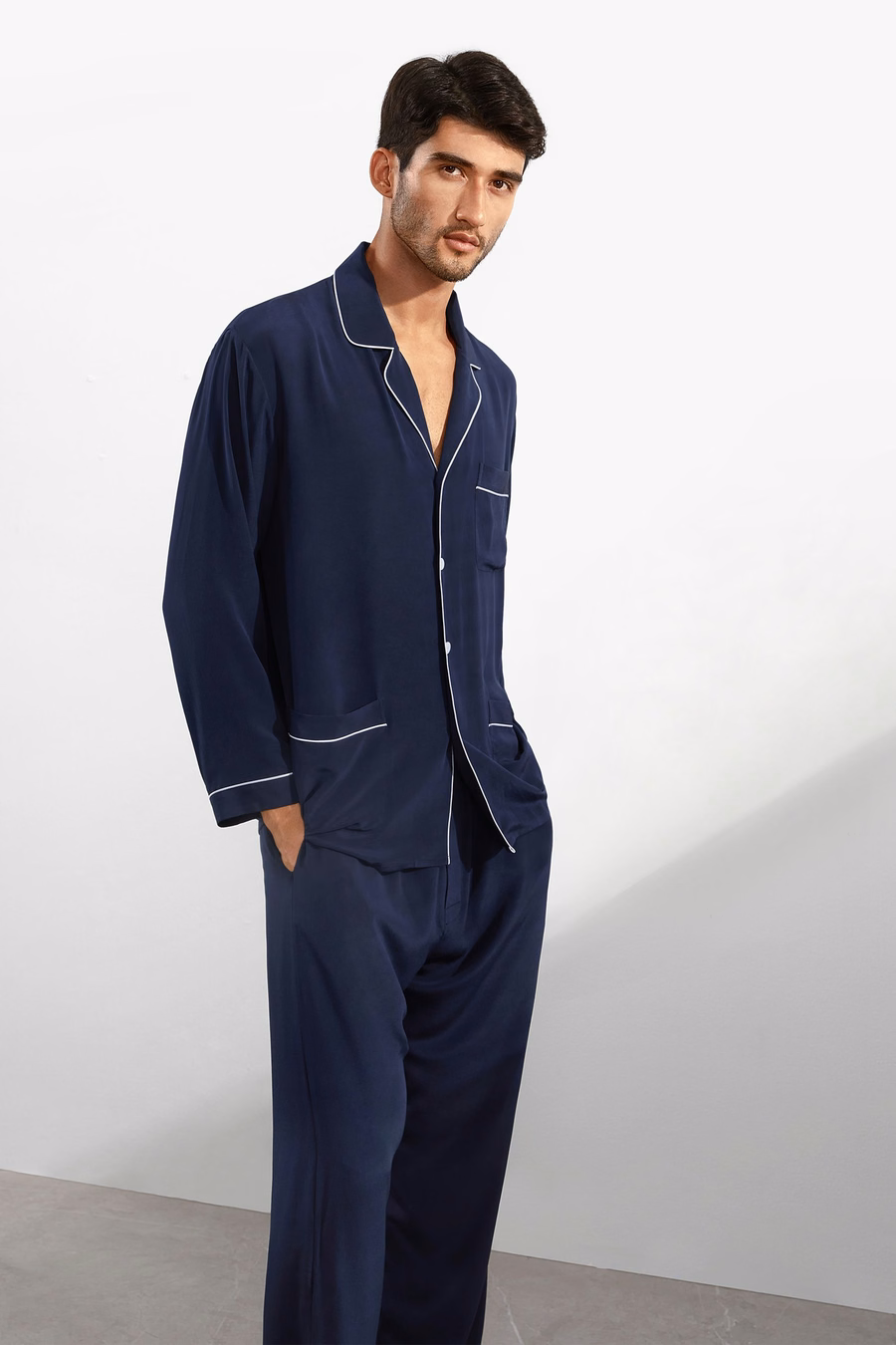 Ensemble de Pyjama en Soie avec Col Revers