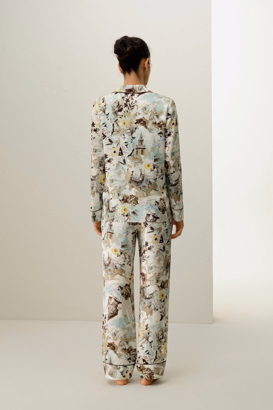 Ensemble de pyjama en soie classique pour le zodiaque Verseau
