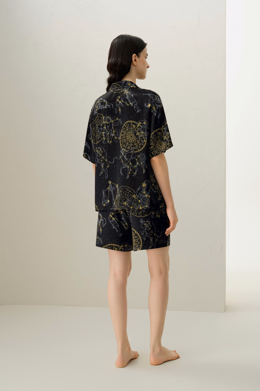 Ensemble Court de Pyjama en Soie du Zodiaque Vierge
