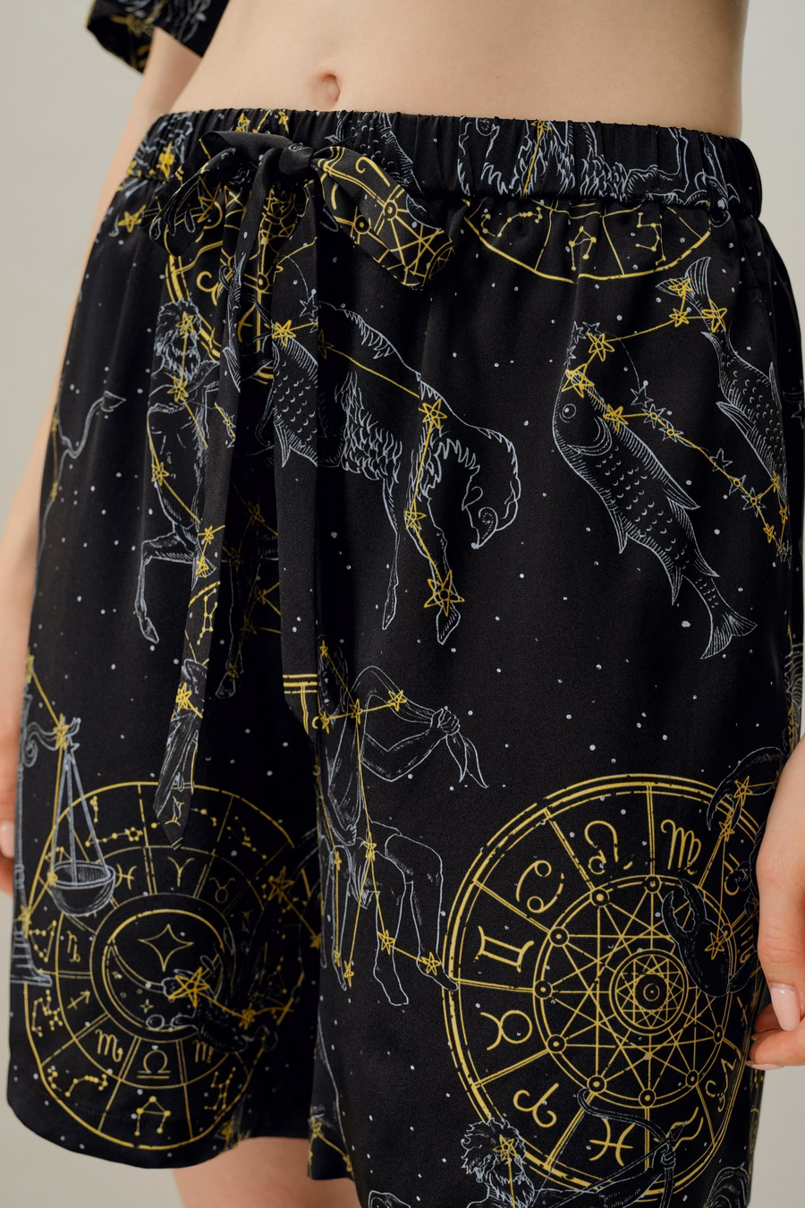 Ensemble Court de Pyjama en Soie du Zodiaque Vierge