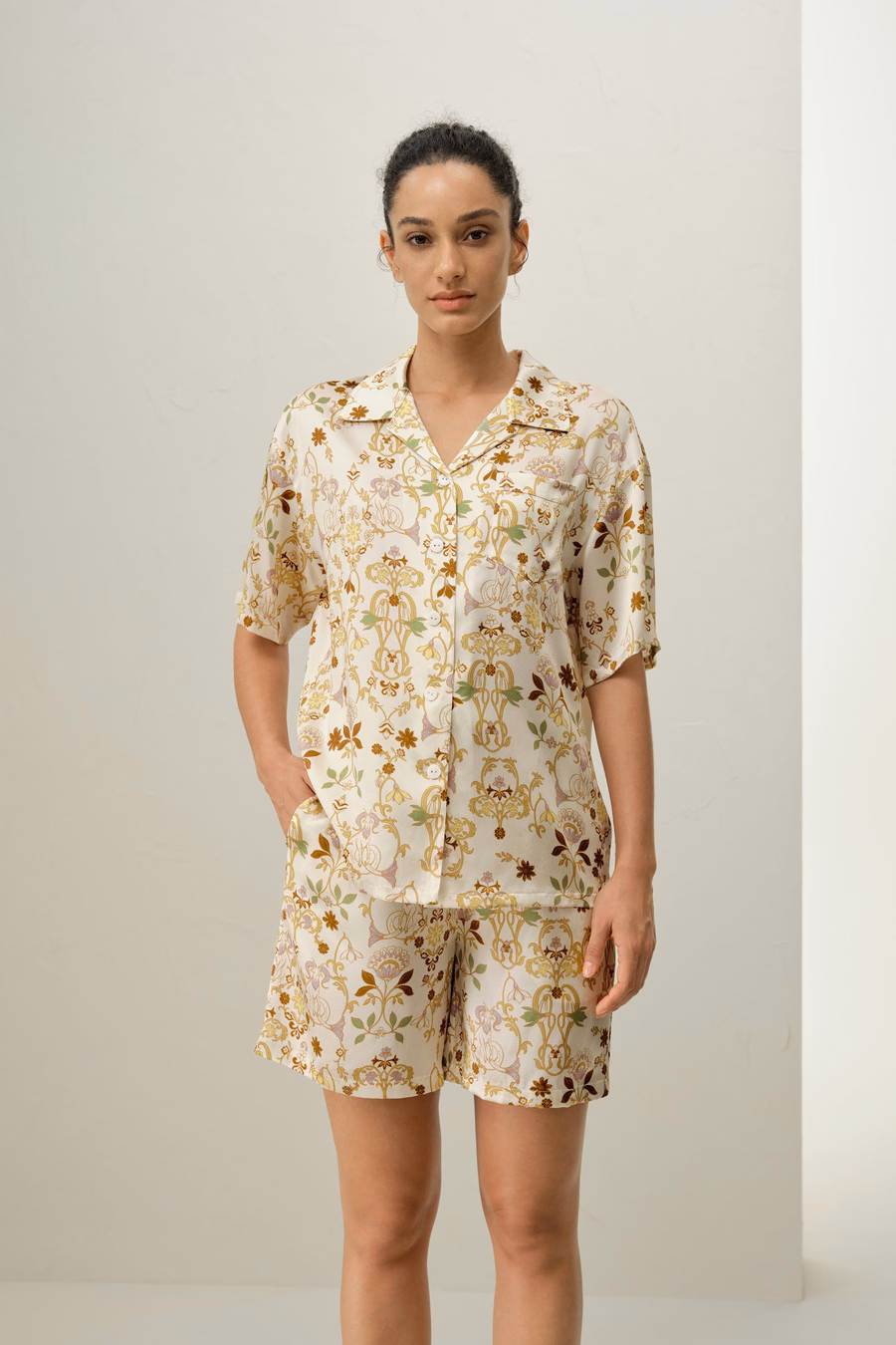Ensemble de Pyjama Court en Soie pour le Signe du Capricorne