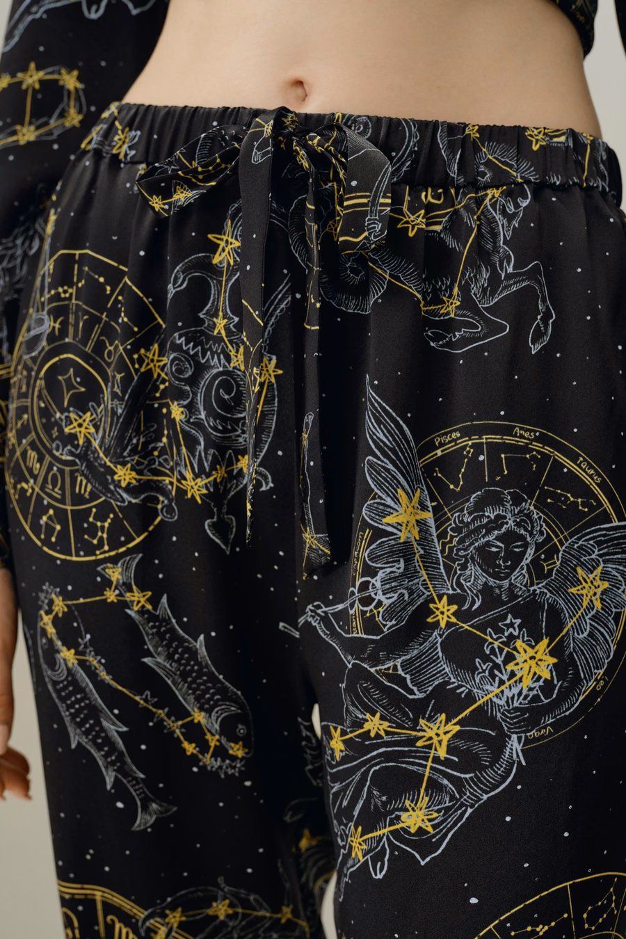 Ensemble de pyjamas en soie classique du zodiaque Vierge